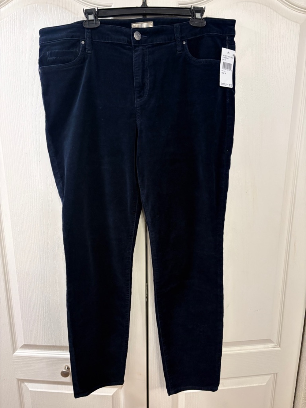 Kut from the Kloth Straight Leg Pants in Deep Navy